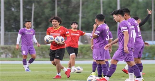 Bảng xếp hạng bóng đá nam SEA Games 31, tập trung vào thành tích của đội tuyển U23 Việt Nam trên hành trình giành huy chương vàng