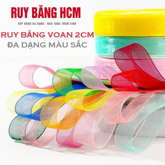 Các ứng dụng sáng tạo của hoa hồng handmade từ vải voan trong trang trí và phụ kiện