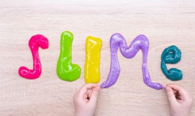 Hình ảnh minh họa chi tiết các bước cơ bản để tự làm chất nhờn Slime tại nhà