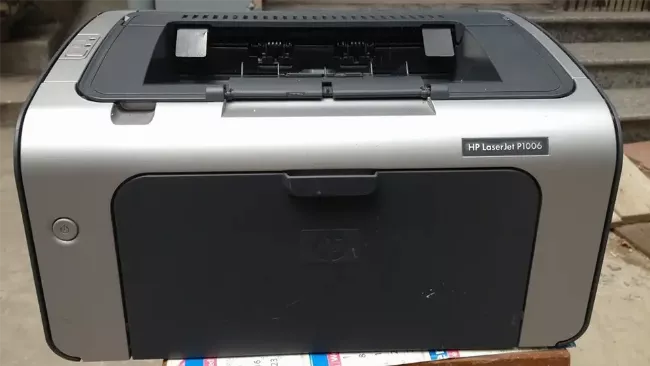 Màn hình hiển thị quá trình cài đặt driver cho máy in HP LaserJet P2035.