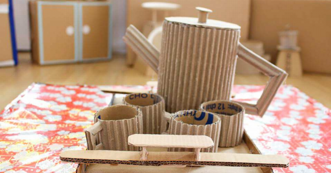 Các vật liệu cần thiết để chuẩn bị cho hướng dẫn làm súng bằng giấy đơn giản tại nhà