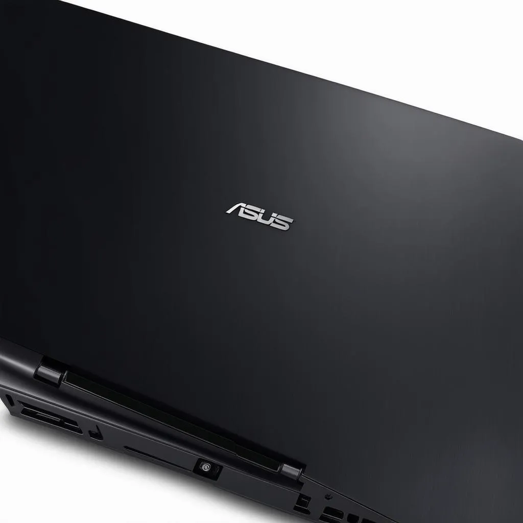 Laptop Asus GL552 có thiết kế bền bỉ